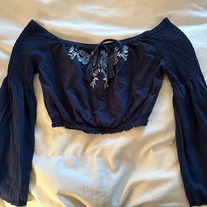 Embroidered crop long sleeve